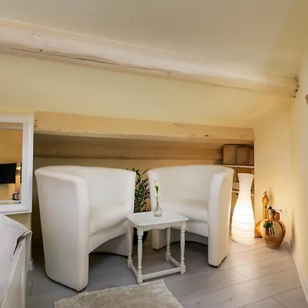 Apartment Duplex Camelia In Charming Old Town *